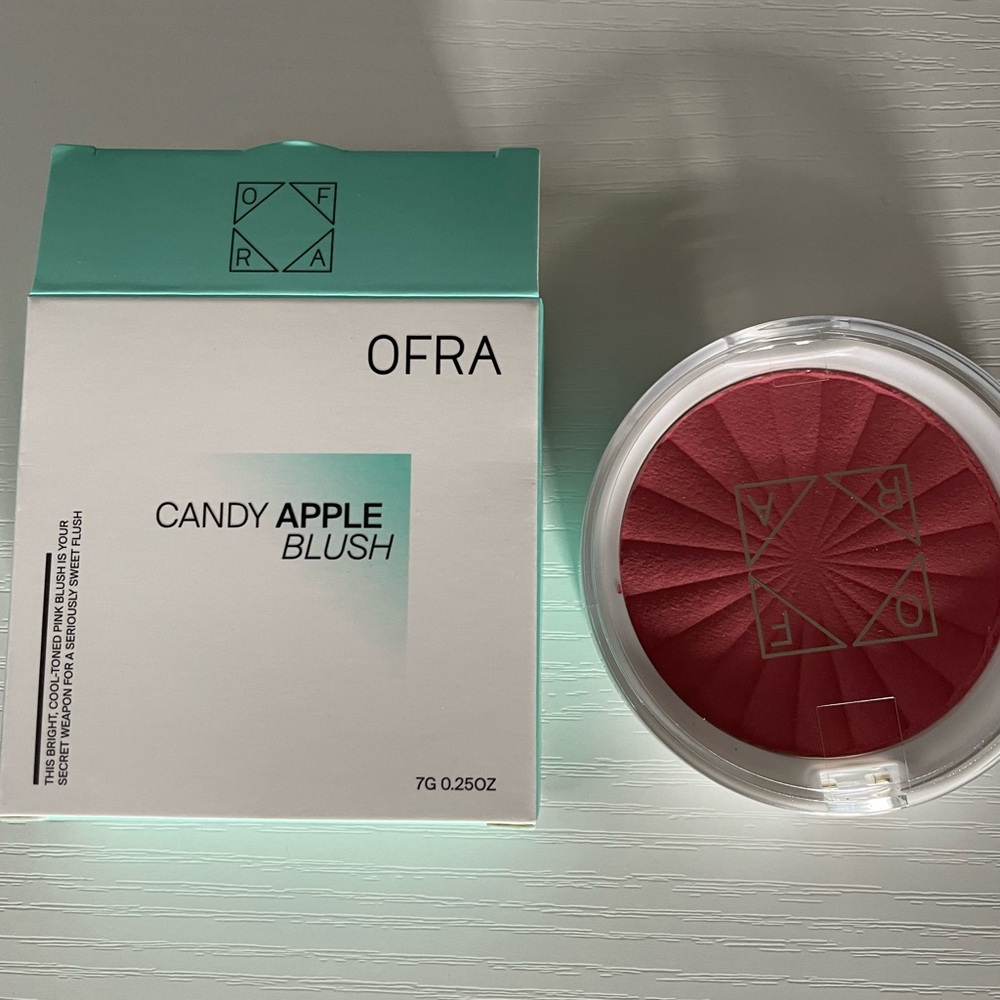 OFRA candy apple blush